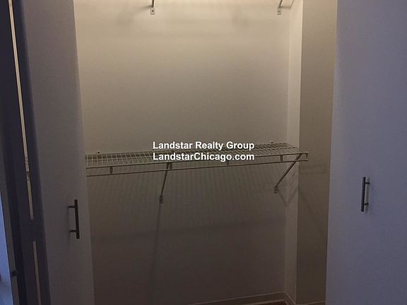 4th image of 125 E 21st St APT 310