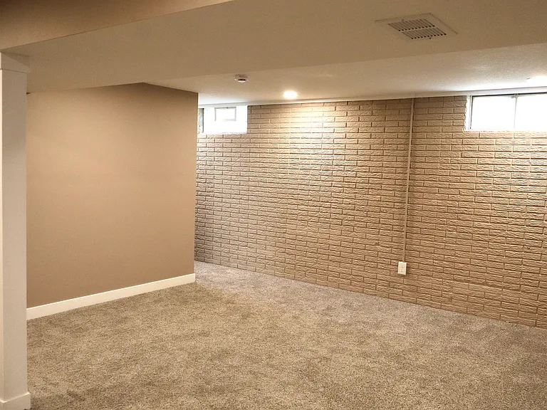 2230 Brookside Dr — Photo 14