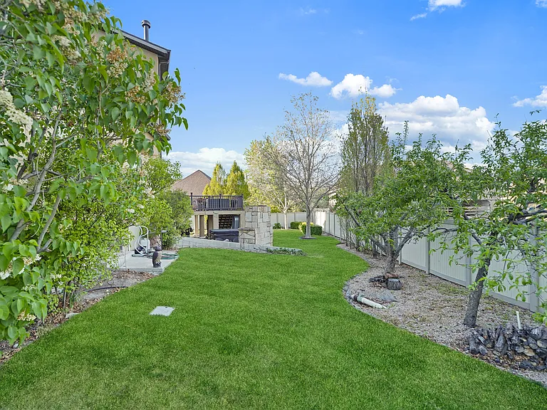 247 S 650 West Cir — Photo 13