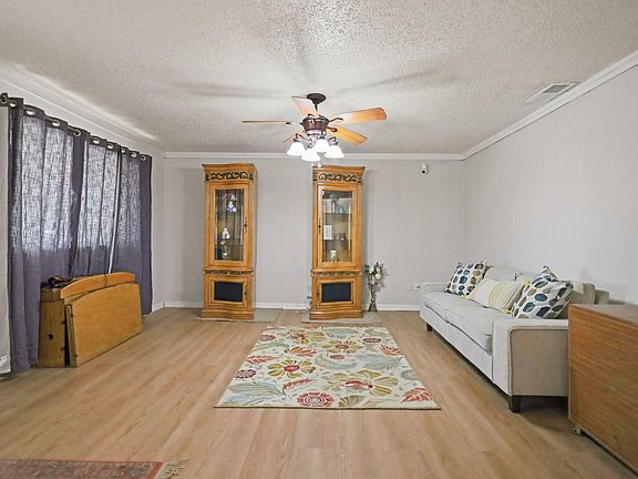 5th image of 4504 Marshall St