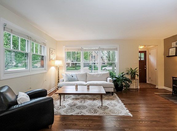 3rd image of 736 S Madison Ave