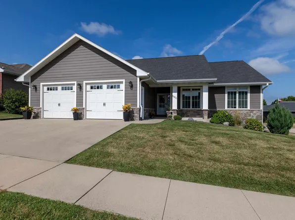 6601 S Dorchester Ln, Dubuque, IA 52003