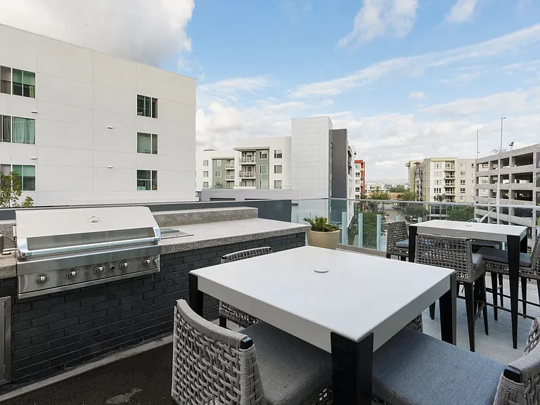 Vive Luxe, San Diego, CA, Outdoor Lounge