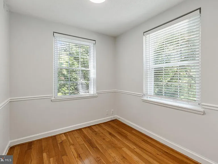 2804 S Abingdon St #A — Photo 4