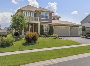 6236 Urbandale Ln N, Maple Grove, MN 55311