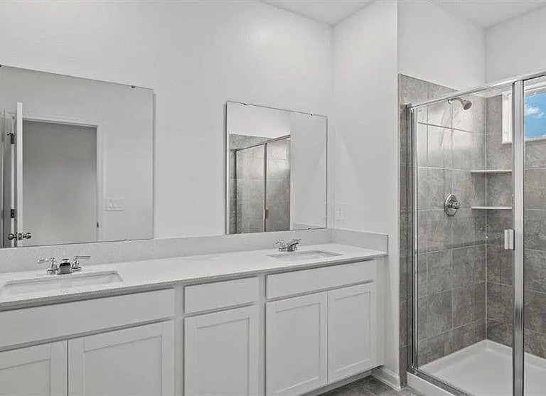 3302 Laurent Loop — Photo 18