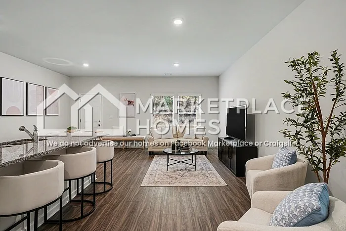 302 Oakwood Dr NW — Photo 6