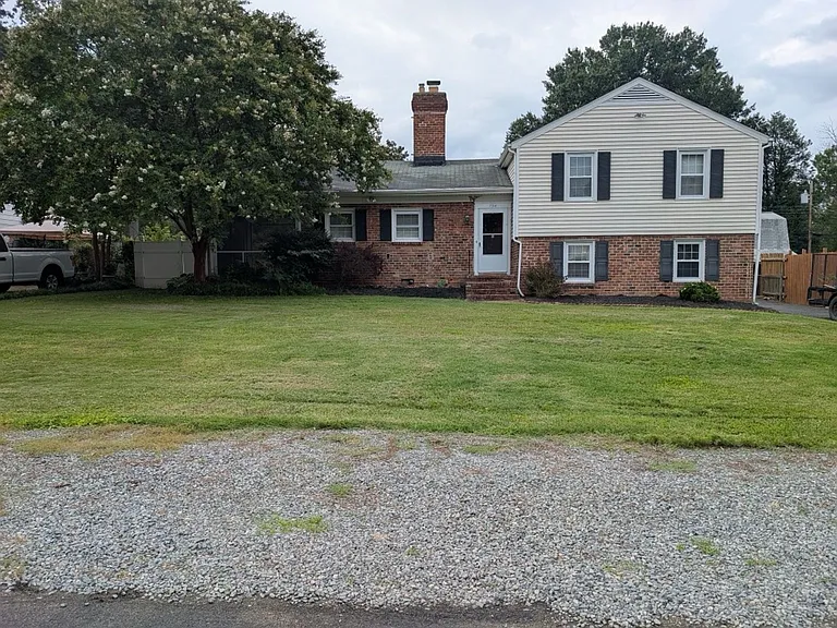 7514 Greengate Dr — Photo 1