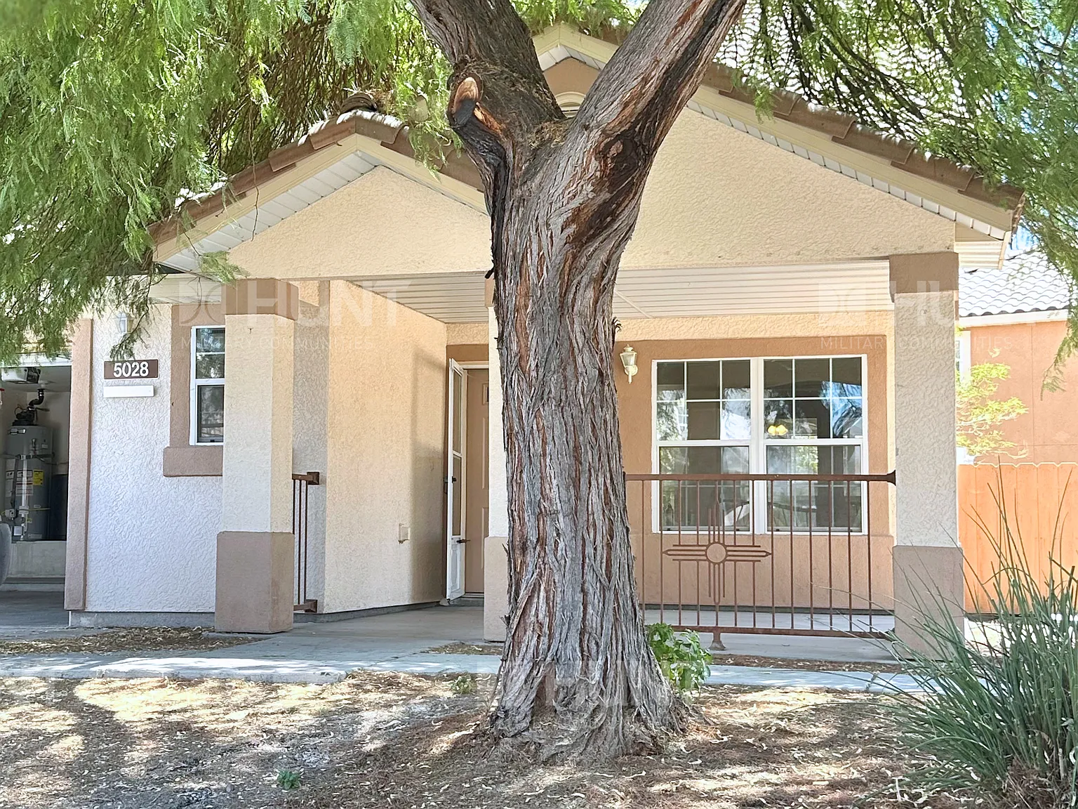 4 bed, 2.5 bath, 2029 sqft, $2,208 — Photo 1