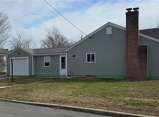 73 Tucker St, Lincoln, RI 02865