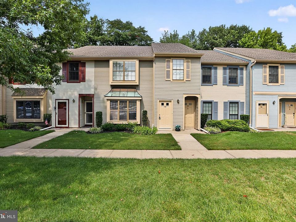 1st image of 179 Wyndham Pl