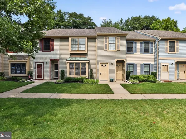 179 Wyndham Pl, Robbinsville, NJ 08691