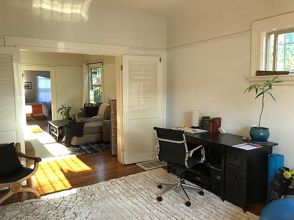 front bedroom / office