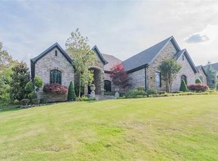 2003 Sloan Lake Dr, Jonesboro, AR 72404