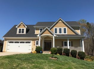 212 Shepherds Bluff Dr, Mooresville, NC 28115