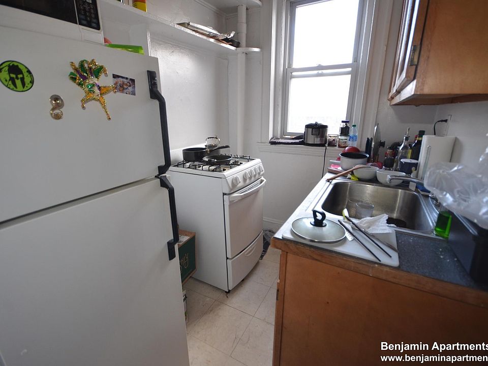 2nd image of 1175 Boylston St #5C