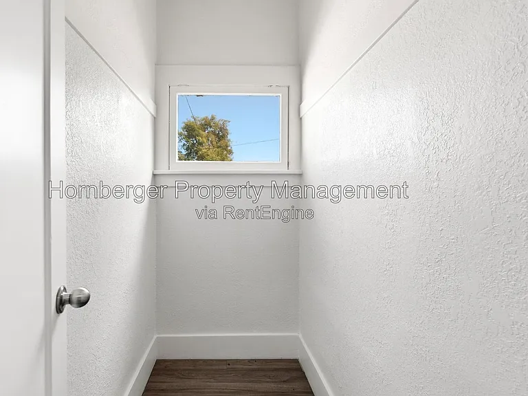 2719 E Columbia Ave — Photo 15