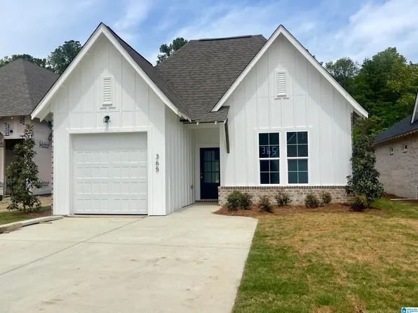 365 Shiloh Creek Dr, Calera, AL 35040