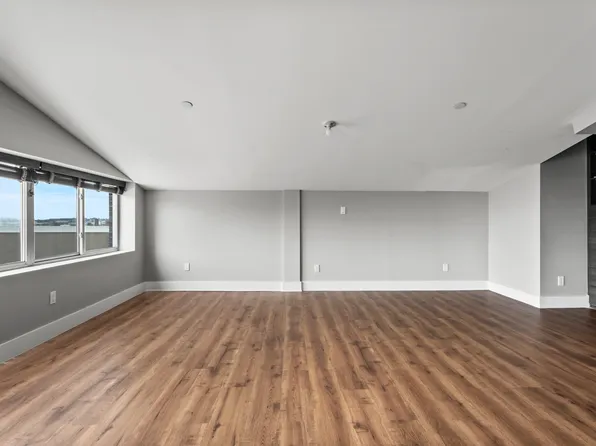 291 Devoe Street image 10 of 12