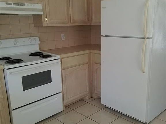 5th image of 903 French Ave #1
