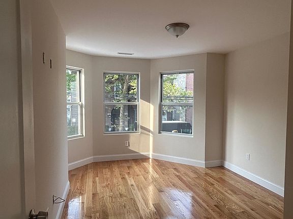 3rd image of 856 E 227th St Floor 2