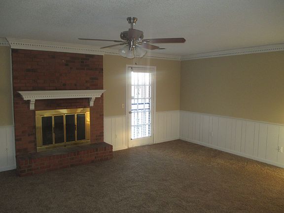 880778_ Livingroom _02082016