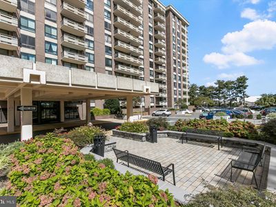 1808 Old Meadow Rd APT 1106, Mc Lean, VA, 22102