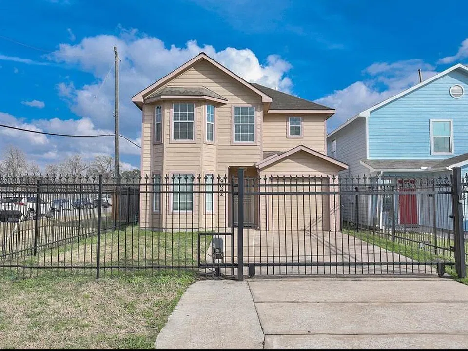 9042 McGallion Rd
