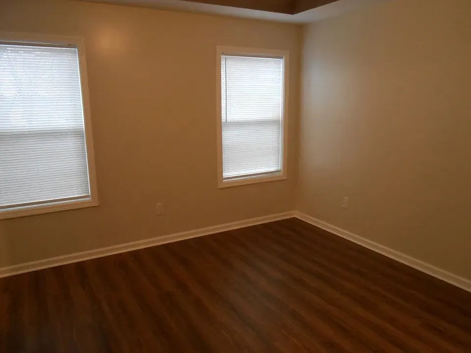3 bed, 2.0 bath, 1330 sqft, $1,650 — Photo 4