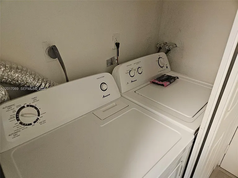 8290 Lake Dr #308 — Photo 13