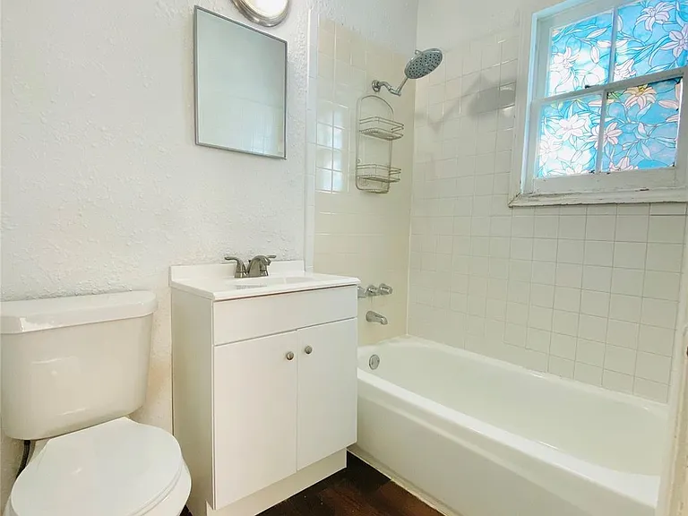 1 Sidney St #3 — Photo 9