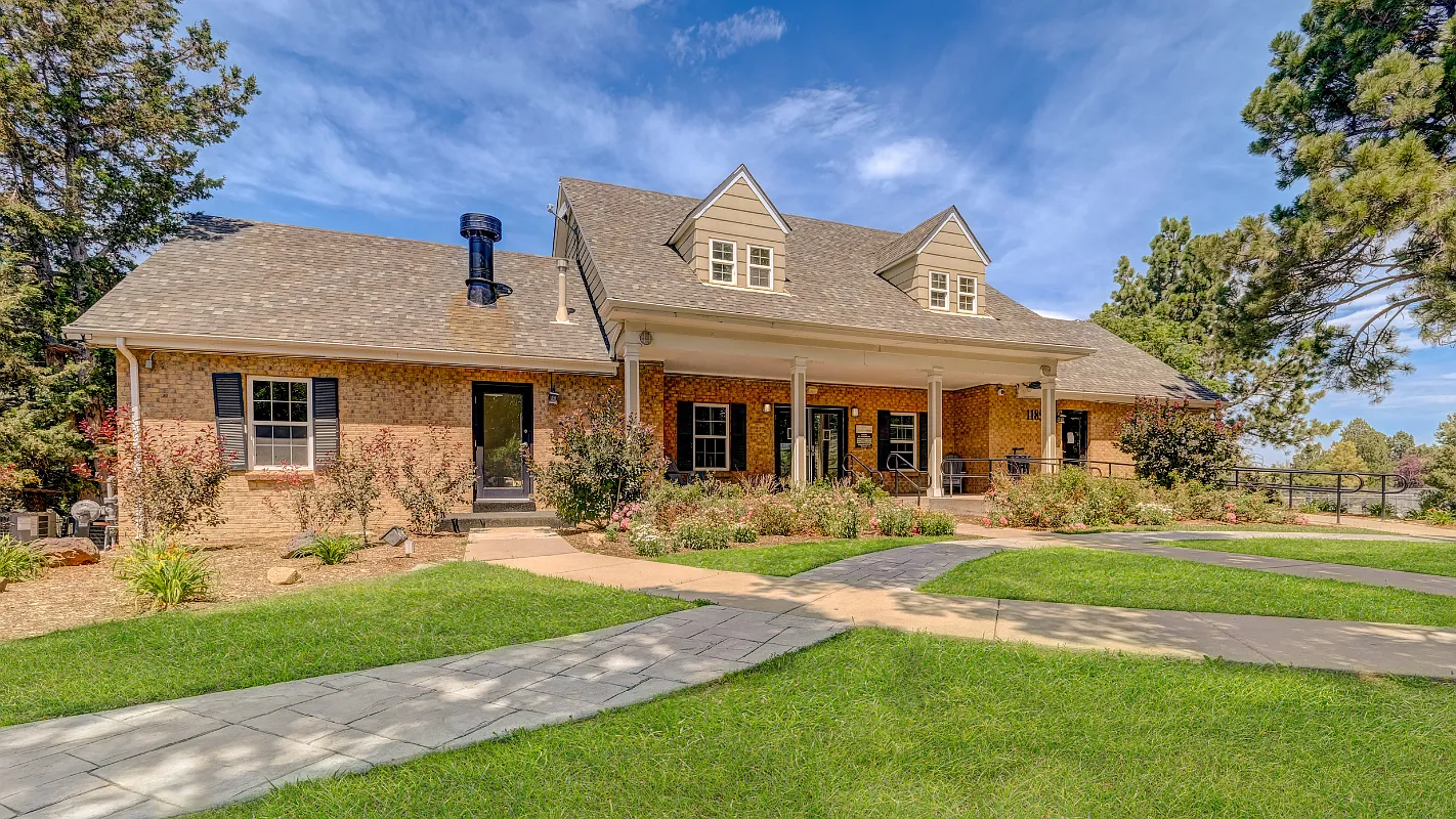 Aurora Hills — Photo 1