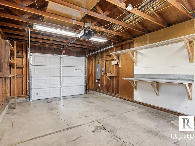 1817 Lillian St — Photo 16