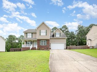642 Pinevalley Ln, Sanford, NC 27332