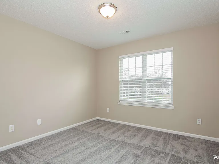 4019 Balsam St — Photo 13