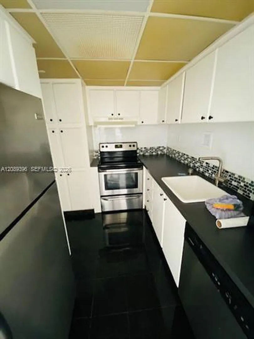 1200 West Ave cu-830, Miami Beach, FL 33139 — Photo 1
