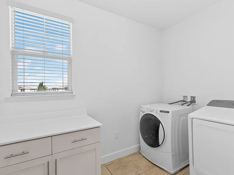 18338 Amador Dr — Photo 18
