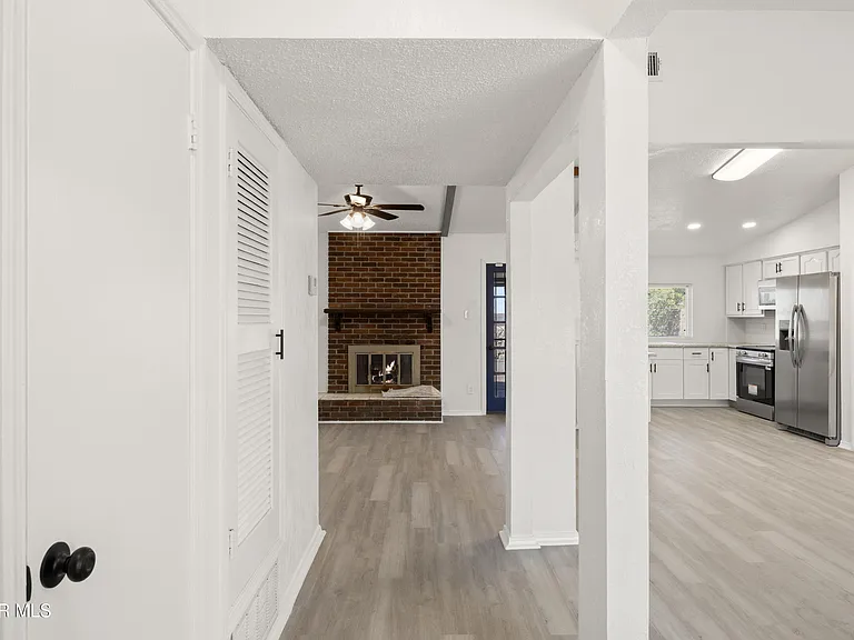 249 Vista Bonita St — Photo 4