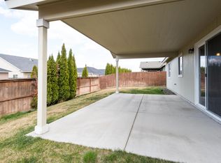 8784 W Bruneau Pl, Kennewick, WA 99336