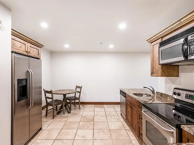 2260 Park Ave #9 — Photo 5