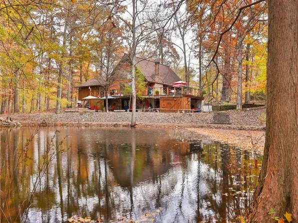 5827 Boydsville Rd, Palmersville, TN 38241