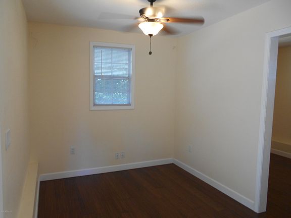 2nd image of 428 7th Ave N