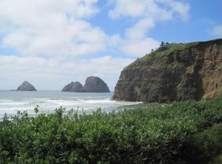 1825 Rosenberg Loop, Oceanside, OR 97134