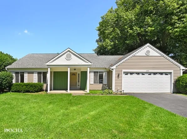 2935 Evergreen Ln, Aurora, IL 60502