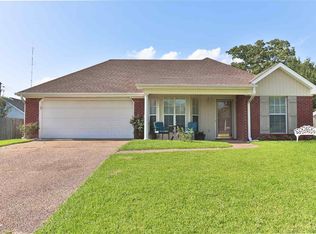 203 Hickory Cir, Pearl, MS 39208