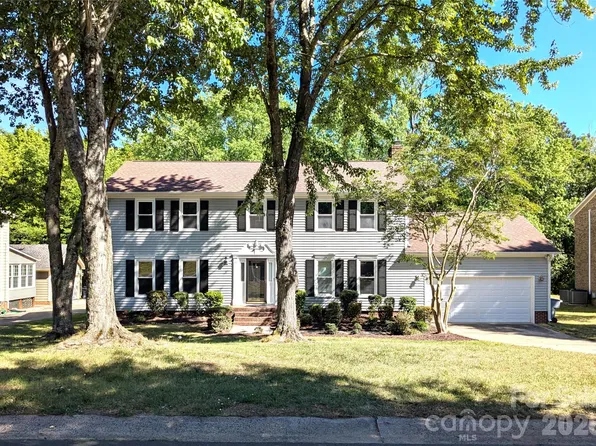 6520 Dougherty Dr, Charlotte, NC 28213