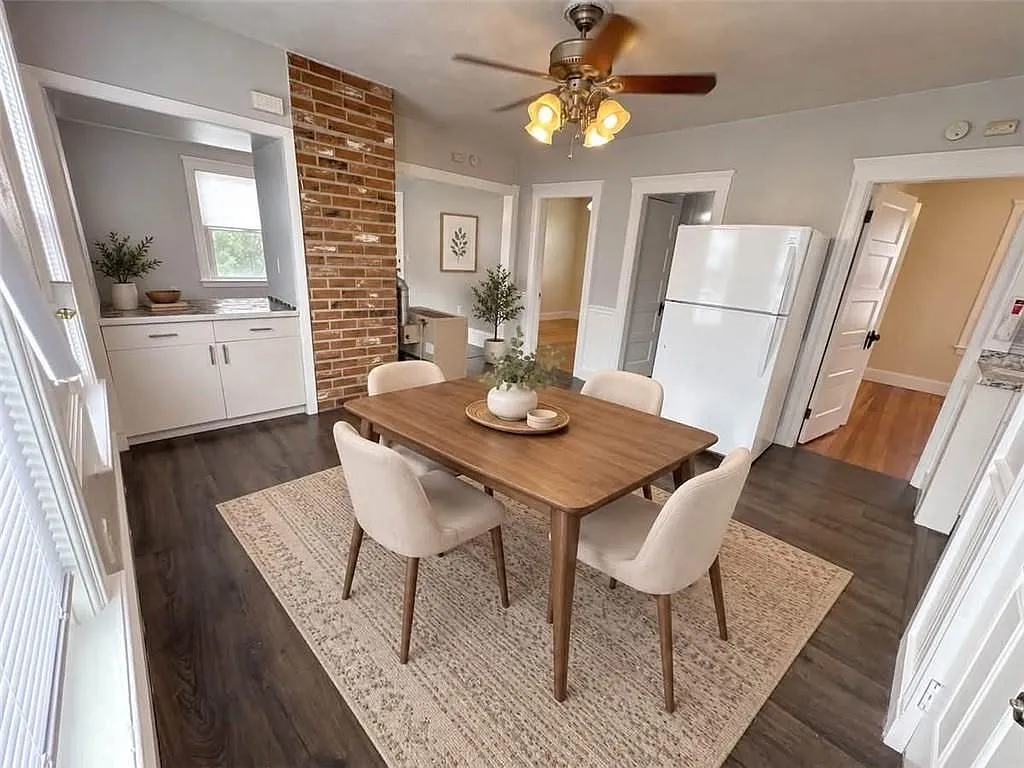 2 bed, 1.0 bath, 972 sqft, $1,950 — Photo 4