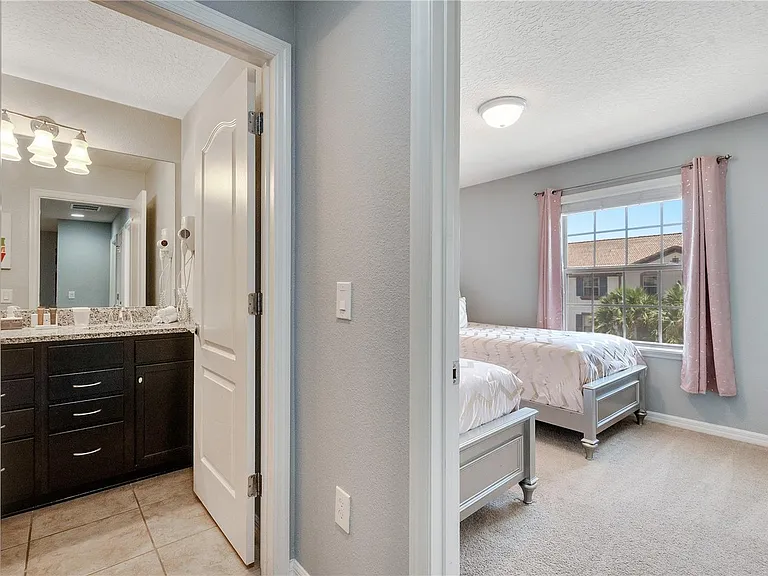 8827 Geneve Ct — Photo 49