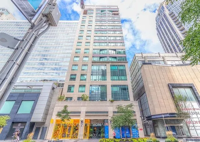 102 Bloor St W #305 — Photo 17