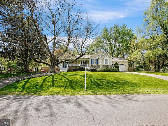 3rd image of 3409 Sharon Chapel Rd
